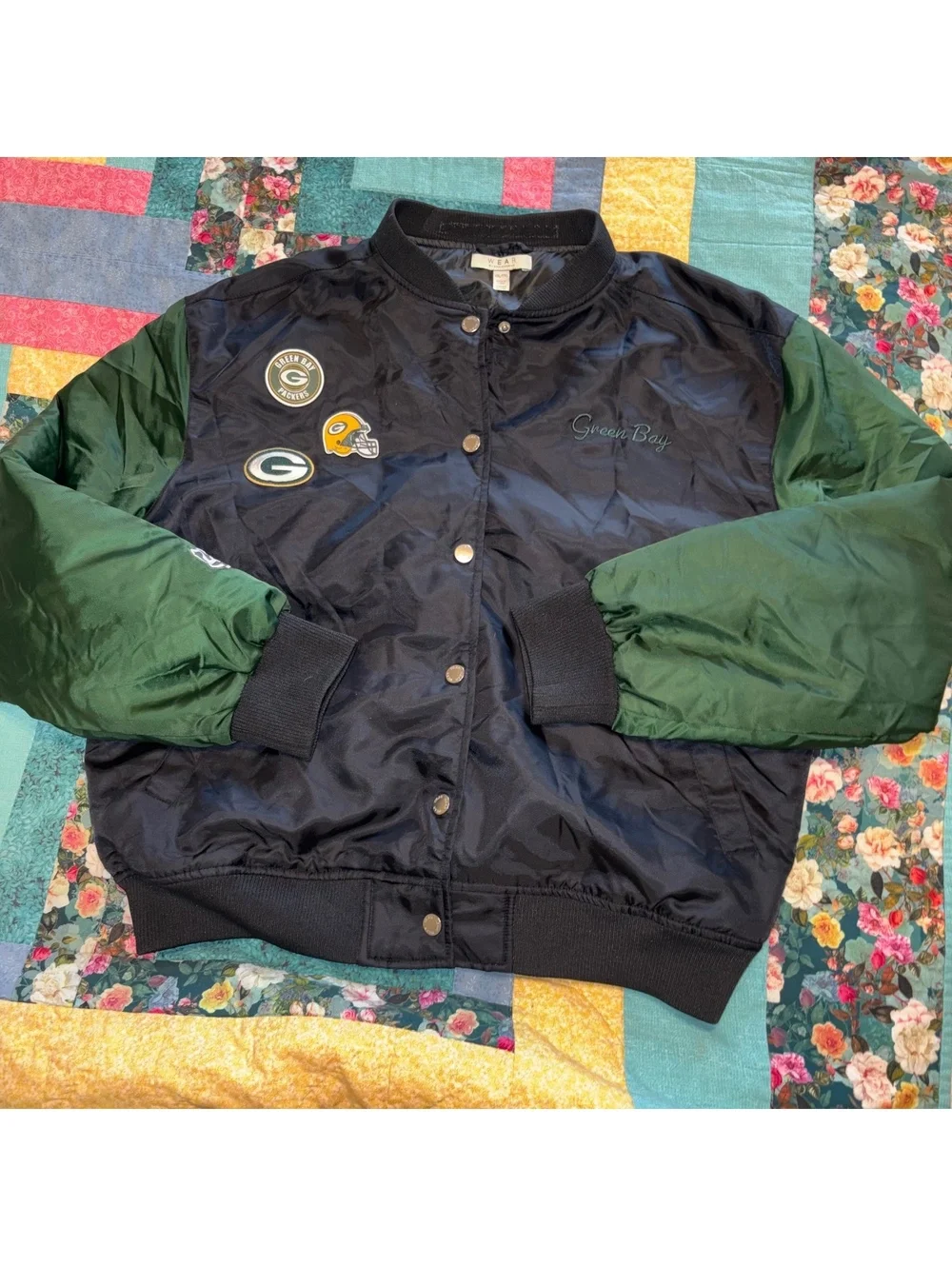 Green Bay Packers Satin NFL Embroidered Varsity Jacket Unisex L Bomber Jacket